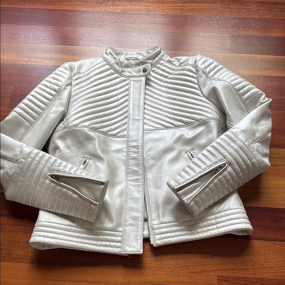Silver Quilted Leather Jacket with Zipper Closure